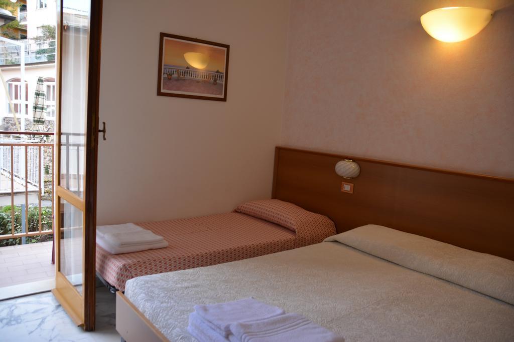 מונליה Hotel Corallo חדר תמונה