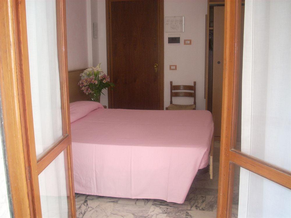 מונליה Hotel Corallo מראה חיצוני תמונה