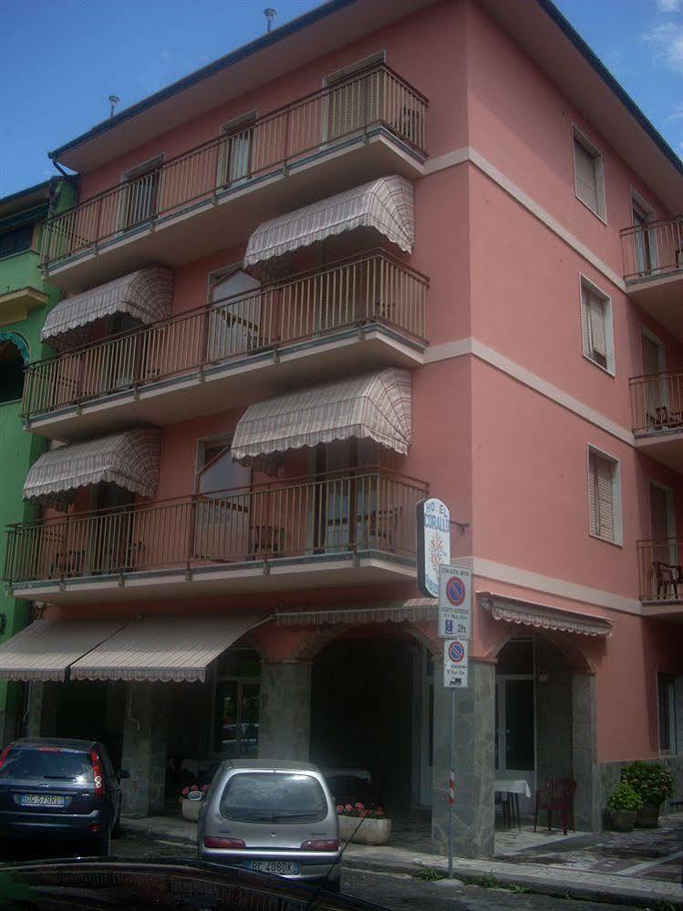 מונליה Hotel Corallo מראה חיצוני תמונה